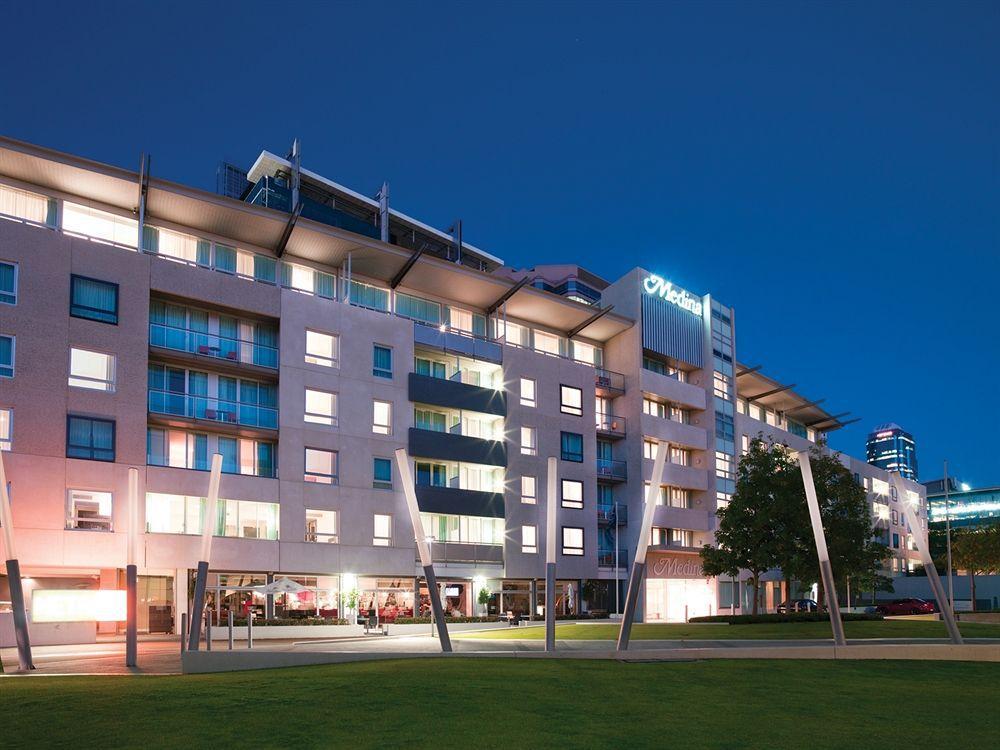 Adina Apartment Hotel Пърт Екстериор снимка