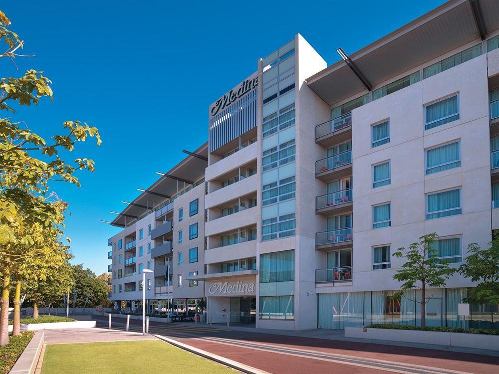 Adina Apartment Hotel Пърт Екстериор снимка