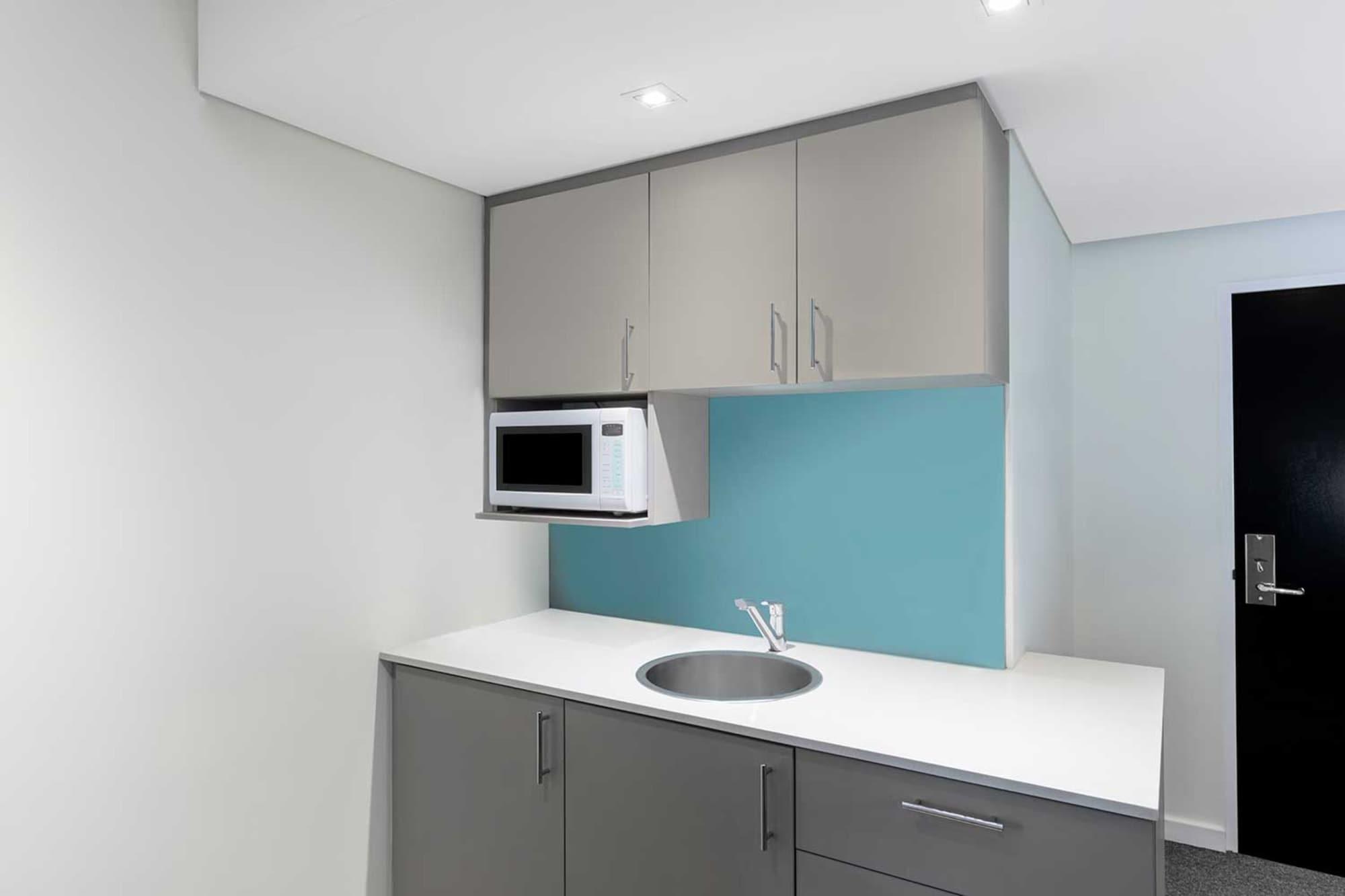 Adina Apartment Hotel Пърт Екстериор снимка