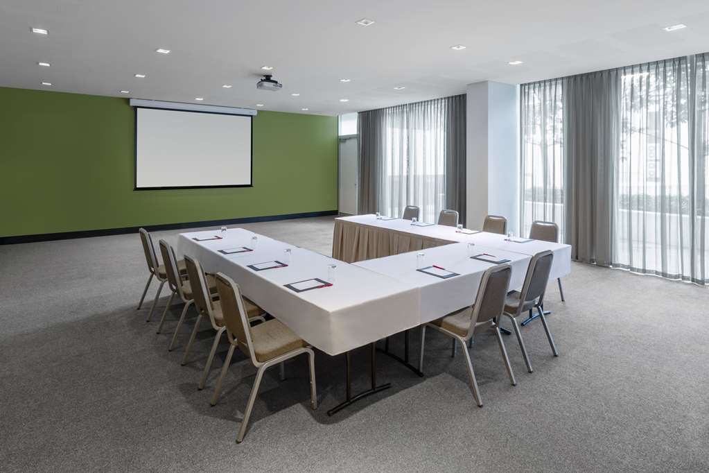 Adina Apartment Hotel Пърт Съоръжения снимка
